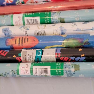 Lot 161: Mixed Seasonal Wrapping Paper 5 New and 2 Used 