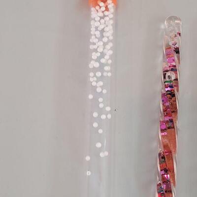Lot 165: (2) Bubble Glitter Tubes and 1 Static Tube