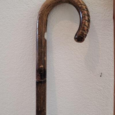 Lot 173: (2) Vintage Walking Canes