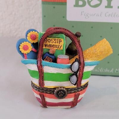 Lot 179: Boyd's Cupcake Bear and Boyd's Beach Tote Trinket Box 
