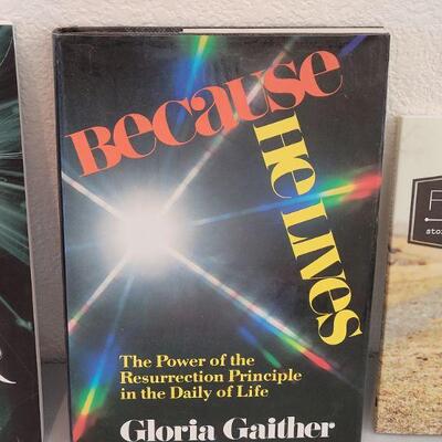 Lot 195: Religious Book Lot 