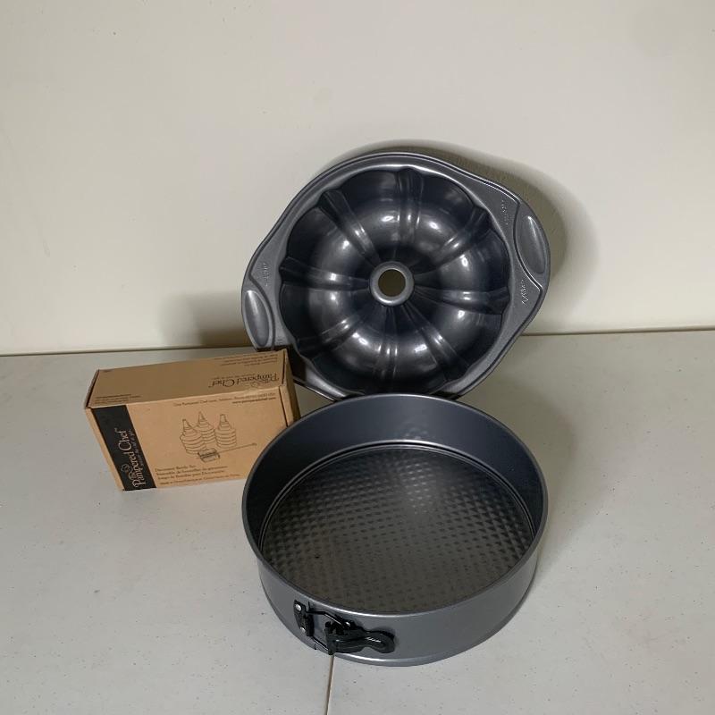 Wilton Bundt Cake and Spring Form Pan and Pampered Chef Decorator