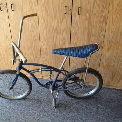 Lot #9. Vintage Schwinn Boys Bike with Banana Seat