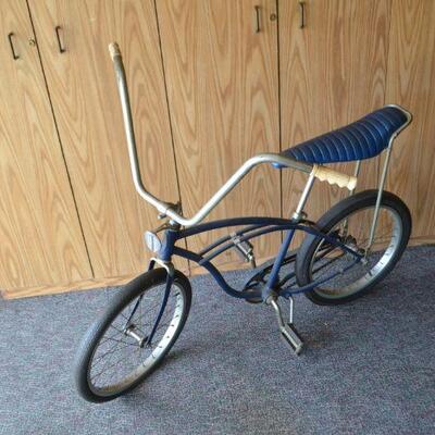 Lot #9. Vintage Schwinn Boys Bike with Banana Seat