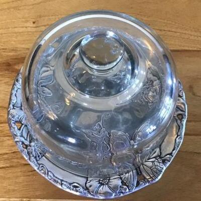 K130 - Arthur Court Covered Glass Serving Dish