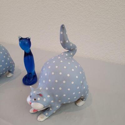 Lot 209: Blue Glass Cat (Unmarked Fenton) and 2 Polka Dot Cats