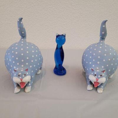 Lot 209: Blue Glass Cat (Unmarked Fenton) and 2 Polka Dot Cats