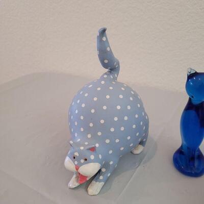 Lot 209: Blue Glass Cat (Unmarked Fenton) and 2 Polka Dot Cats