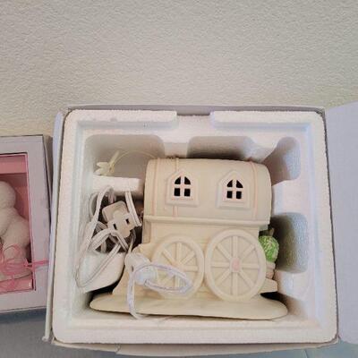 Lot 223: Snowbunnies (2)