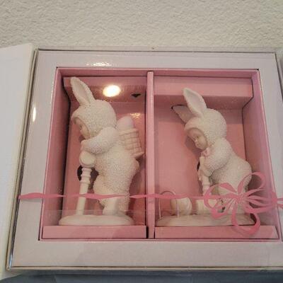 Lot 223: Snowbunnies (2)