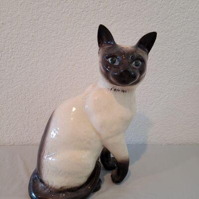 Lot 224: Large Beswick Siamese Cat