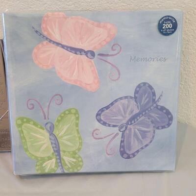 Lot 227: Photo Albums, Notecard Set and Photo Frame