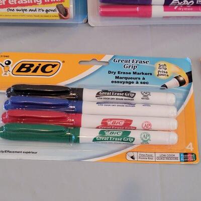 Lot 231: New Dry Erase Markers lot