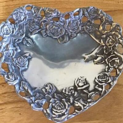 K151 - Peltrina Pewter Heart Dish