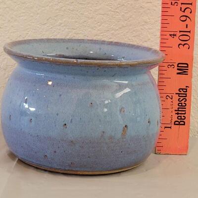 Lot 255: Blue Glaze Pottery 