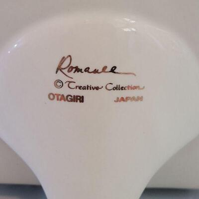 Lot 258: Otagiri Picture Frame, Kleenex Box Cover, Polka Dot Trinket and China Toothbrush Holder & Cup