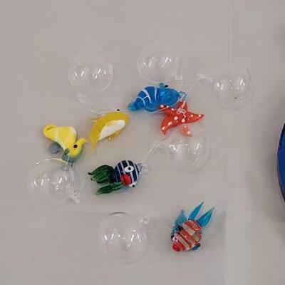 Lot 259: Glass floating Fish and Fish Chunked Glass Suncatcher 