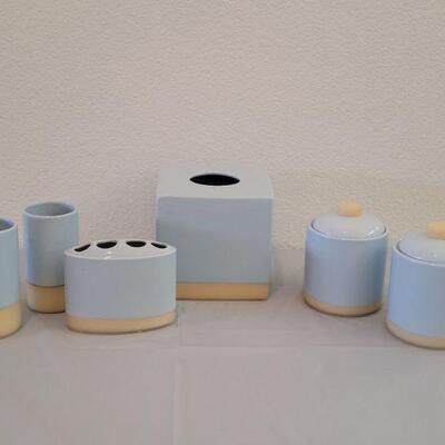 Lot 261: Light Blue Ceramic Bathroom Set with Rubber Bottom