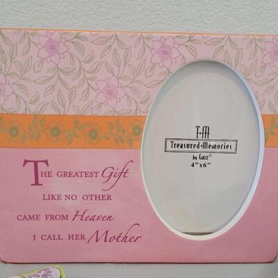 Lot 270: Mother's (Day)  Picture Frame, Pocket Book Mirror, Paperweight and Potpourri Pouches