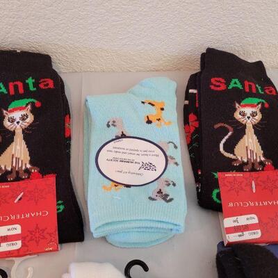 Lot 273: New Socks Lot (Murano Wool, Christmas, Cats & Dogs, Acrylic Blend