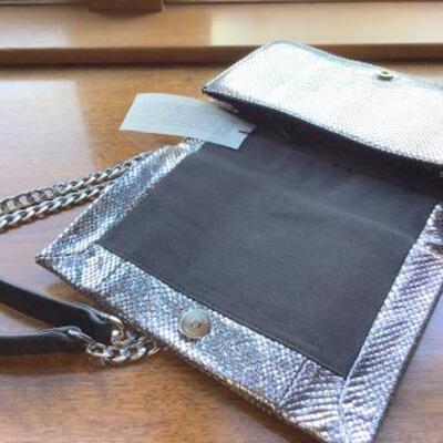 C124 - Very Nice Halston H Silver Mesh Shoulder or Crossbody Bag