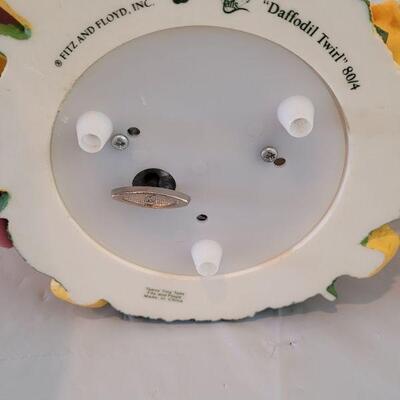 Lot 298: Teeny Tiny Tails "Daffodil Twirls" Music Box