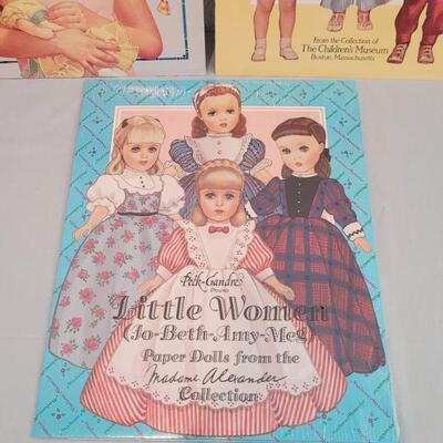 Lot 304: (2) Shirley Temple Paper Doll Book and 1 Madame Alexander Set