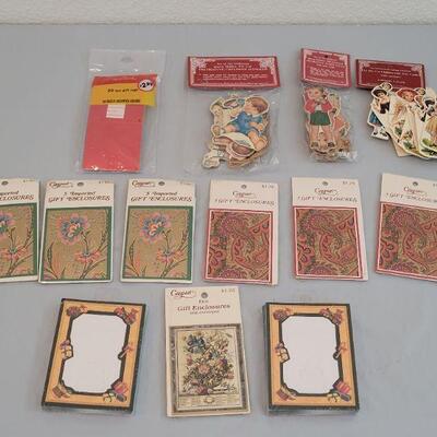 Lot 305: New Small Notecards Gift Tags
