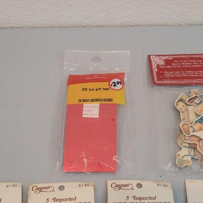 Lot 305: New Small Notecards Gift Tags