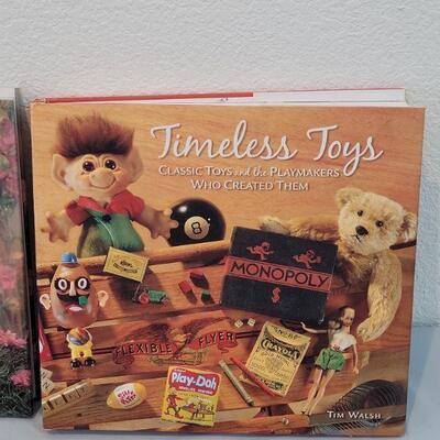 Lot 311: Collectibles Books