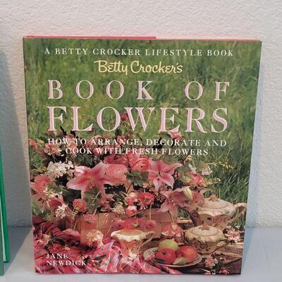 Lot 312: Vintage Cookbooks