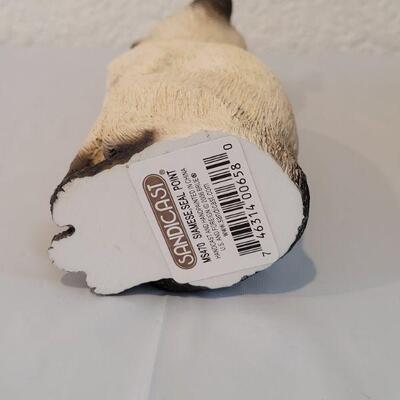 Lot 315: Vintage Dakin Siamese Cat and Sandcast Siamese 