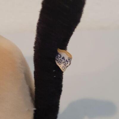 Lot 315: Vintage Dakin Siamese Cat and Sandcast Siamese 