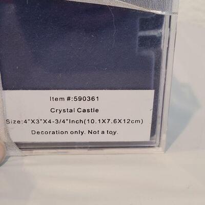 Lot 319: Crystal Castle and (Waterford?) CRYSTAL Heart Picture Frame 
