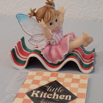 Lot 321: Lenox "The Days of the Week" , Enesco Figurine and Little Kitchen Fairies Figurine 