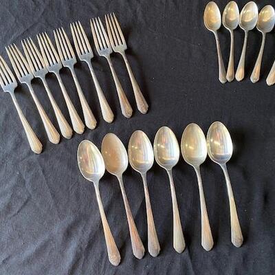 LOT#H1: 46 Piece Towle Patent 1928 Sterling Silver Flatware (1410g)