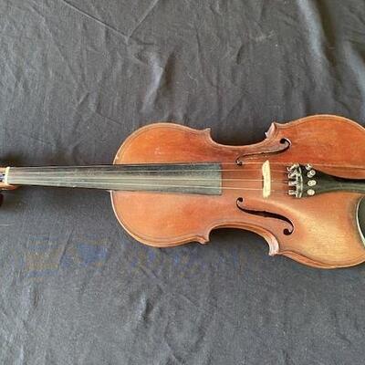 LOT#H2: German Caspar Da Salo Brescia Violin