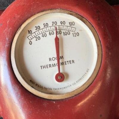 LOT#T34: Vintage Tel-Tru Thermometer