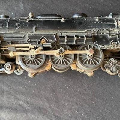 LOT#T42: 3 Piece Lionel Train Lot