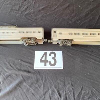 LOT#T43: Lionel Two-Piece Passenger Train Set