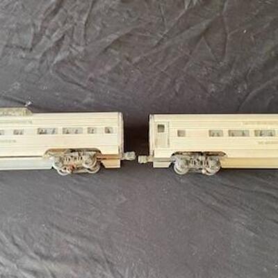 LOT#T43: Lionel Two-Piece Passenger Train Set
