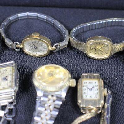 LOT#T47: Lot of Vintage Ladies Watches