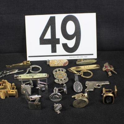 LOT#T49: Lot of Gold & Silver Tone Accessories