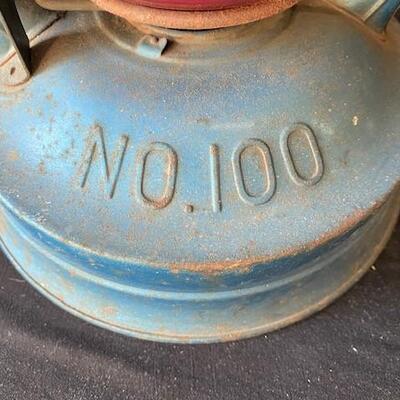 LOT#P62: Dietz #100 Lantern