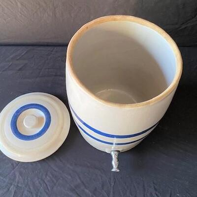 LOT#B71: Stoneware Water Crock