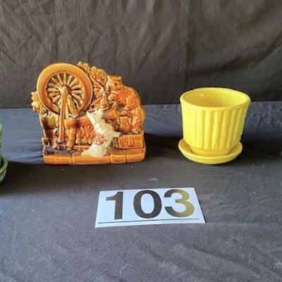 LOT#H103: Set of 4 Small McCoy Planters