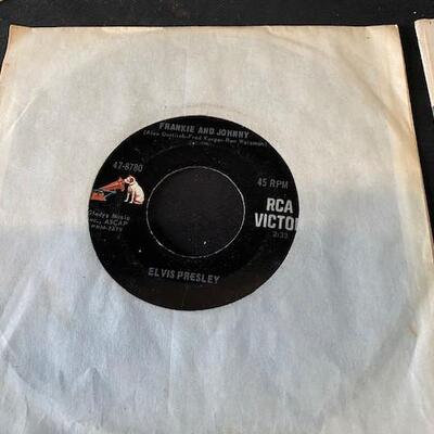 LOT#H117: Lot of Elvis Presley 45s