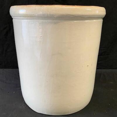 LOT#H119: Antique 6gal Blue Crown Crock