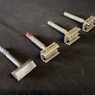 LOT#H120: Assorted Vintage Straight Razor Lot #1