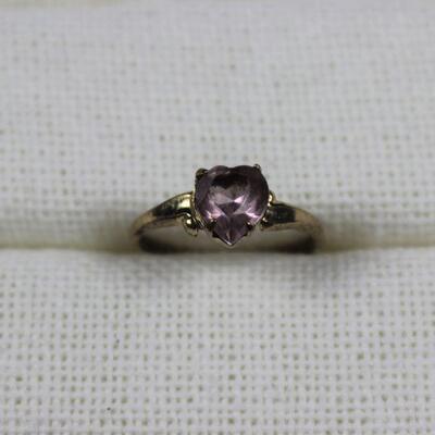 LOT#W190: Stamped 10K Ring with Amethyst Colored Stone [1.0g]
